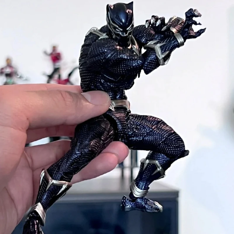 Amazing Yamaguchi Black Panther Action Figure - Image 3